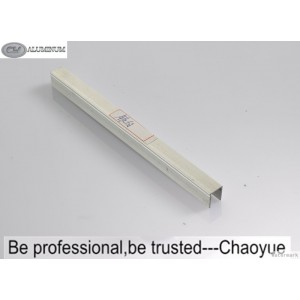 http://www.chaoyue-alu.com/262-318-thickbox/aluminium-edge-sealing-cy035.jpg